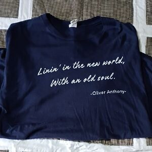 Navy Blue Graphic Tee - Short Sleeve